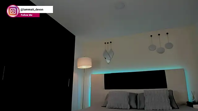 MattDevon online show from December 2, 2025, 4:40 am