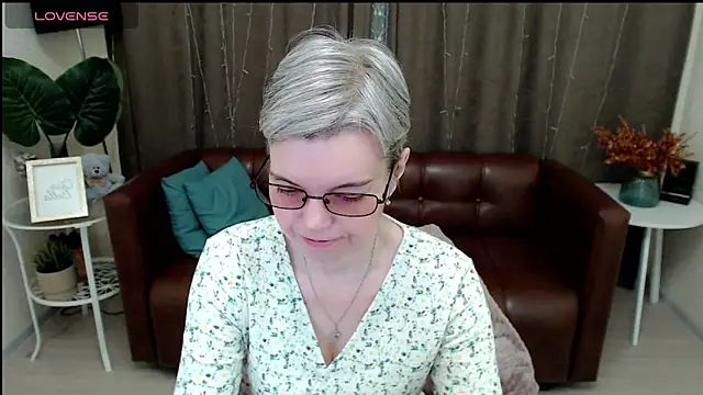 Cutie Erikaa1 online show from January 22, 2025, 2:37 am