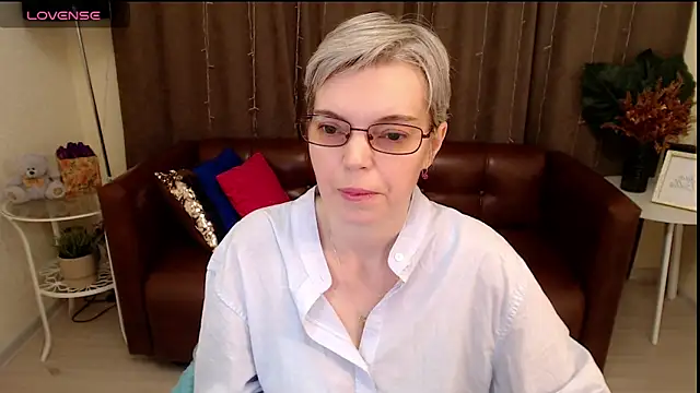 Cutie Erikaa1 online show from March 6, 2025, 2:30 am