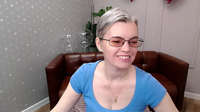 Cutie Erikaa1 online show from February 13, 2026, 2:18 am