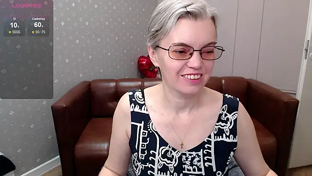 Snapshot of Cutie_Erikaa1 chatting on March 20, 2026, 2:16 am Cutie Erikaa1 online show from March 20, 2026, 2:16 am
