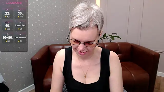 Snapshot of Cutie_Erikaa1 chatting on March 29, 2026, 2:22 am Cutie Erikaa1 online show from March 29, 2026, 2:22 am