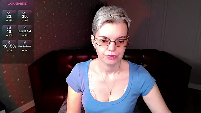 Snapshot of Cutie_Erikaa1 chatting on April 5, 2026, 2:31 am Cutie Erikaa1 online show from April 5, 2026, 2:31 am
