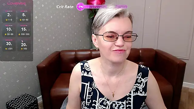 Snapshot of Cutie_Erikaa1 chatting on April 13, 2026, 2:17 am Cutie Erikaa1 online show from April 13, 2026, 2:17 am