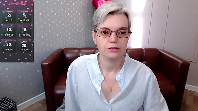 Snapshot of Cutie_Erikaa1 chatting on May 4, 2026, 2:07 am Cutie Erikaa1 online show from May 4, 2026, 2:07 am