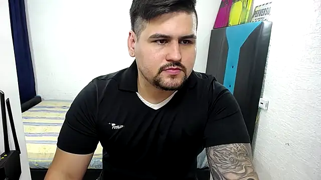 Snapshot of pitbullveryhot chatting on November 15, 2025, 1:58 am pitbullveryhot online show from November 15, 2025, 1:58 am