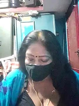 Snapshot of maniisha chatting on June 4, 2026, 5:19 pm maniisha online show from June 4, 2026, 5:19 pm