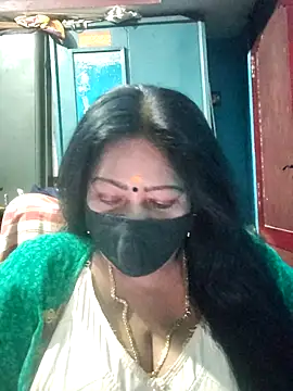 Snapshot of maniisha chatting on June 6, 2026, 5:06 pm maniisha online show from June 6, 2026, 5:06 pm