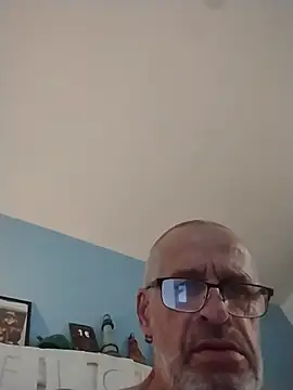 Snapshot of geilerschwanz64 chatting on July 22, 2026, 10:12 pm geilerschwanz64 online show from July 22, 2026, 10:12 pm