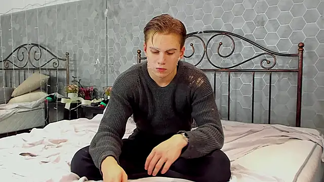 Snapshot of Marcus_Swampov chatting on December 2, 2024, 9:39 pm Marcus Swampov online show from December 2, 2024, 9:39 pm