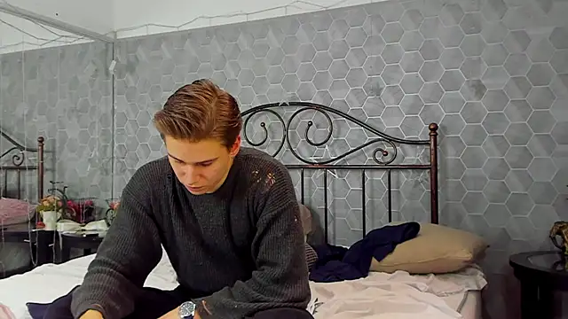 Snapshot of Marcus_Swampov chatting on December 19, 2024, 11:35 pm Marcus Swampov online show from December 19, 2024, 11:35 pm