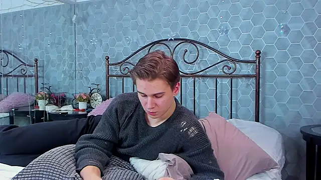 Snapshot of Marcus_Swampov chatting on December 20, 2024, 10:49 am Marcus Swampov online show from December 20, 2024, 10:49 am