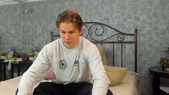 Snapshot of Marcus_Swampov chatting on January 20, 2025, 6:21 am Marcus Swampov online show from January 20, 2025, 6:21 am