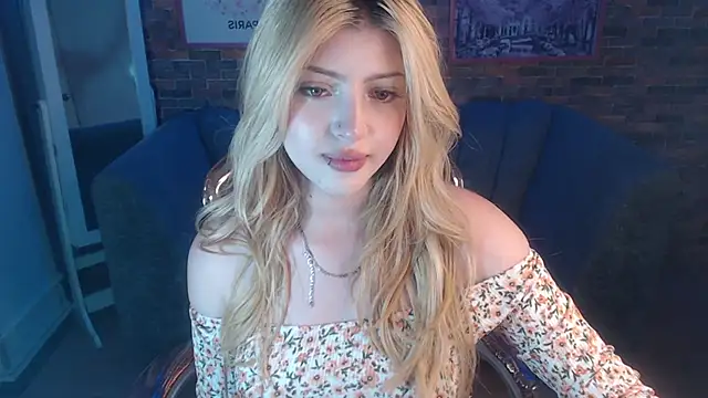 Kitty fox b online show from December 23, 2024, 3:55 pm