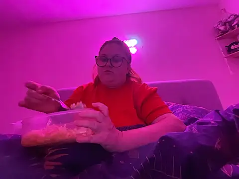 Tallulah-mae-xoxox online show from January 7, 2025, 5:53 pm
