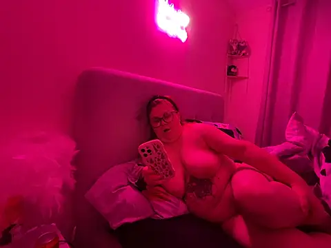 Tallulah-mae-xoxox online show from January 11, 2025, 3:13 am