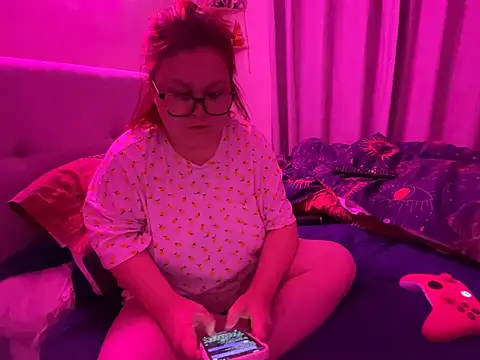 Tallulah-mae-xoxox online show from February 1, 2025, 7:02 pm