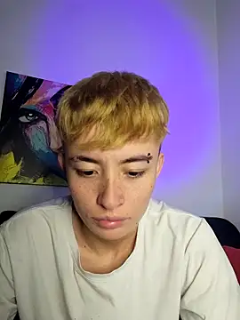 nico 18x online show from February 5, 2025, 1:37 am