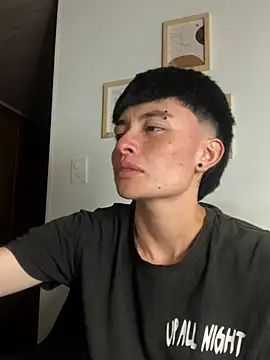 nico 18x online show from February 13, 2025, 11:47 pm