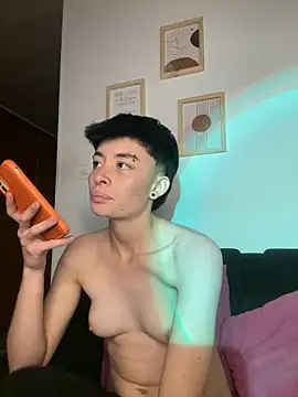 nico 18x online show from February 19, 2025, 1:40 am