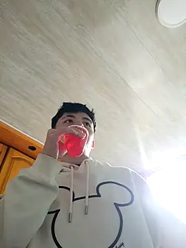 nico 18x online show from February 20, 2025, 7:52 pm