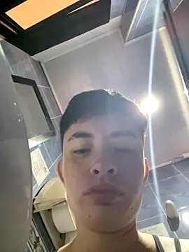 nico 18x online show from November 4, 2025, 3:22 pm