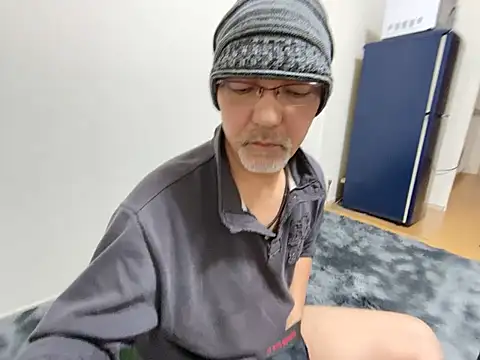 Snapshot of Grandpa29hijii chatting on February 23, 2025, 6:39 am Grandpa29hijii online show from February 23, 2025, 6:39 am