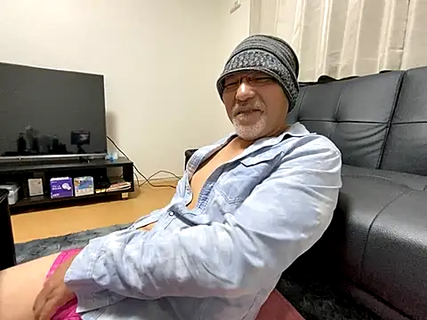 Snapshot of Grandpa29hijii chatting on October 29, 2025, 1:46 pm Grandpa29hijii online show from October 29, 2025, 1:46 pm