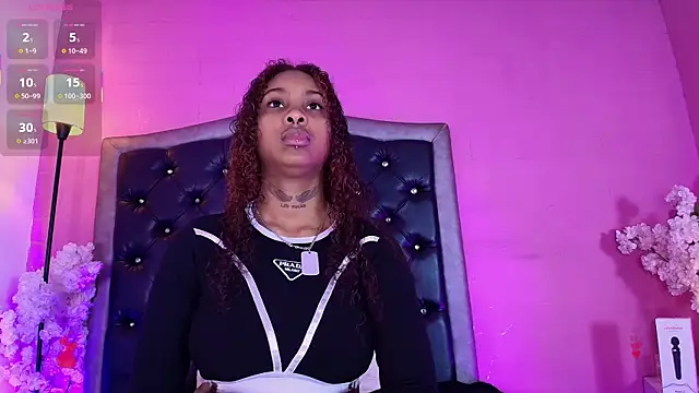 Triipsy online show from September 25, 2025, 7:39 pm