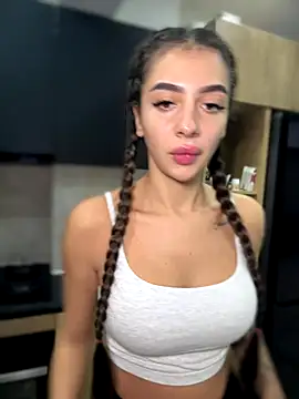 LaraVegas  online show from October 4, 2025, 4:21 am