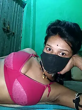 Snapshot of Hoty_girl_143 chatting on October 28, 2025, 3:54 am Hoty girl 143 online show from October 28, 2025, 3:54 am