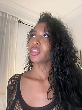 IamCrystal2 online show from May 17, 2026, 7:54 pm