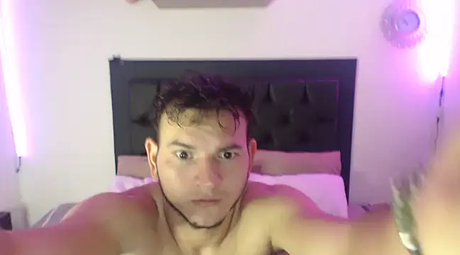 Latin Boy24 online show from March 14, 2025, 6:29 pm