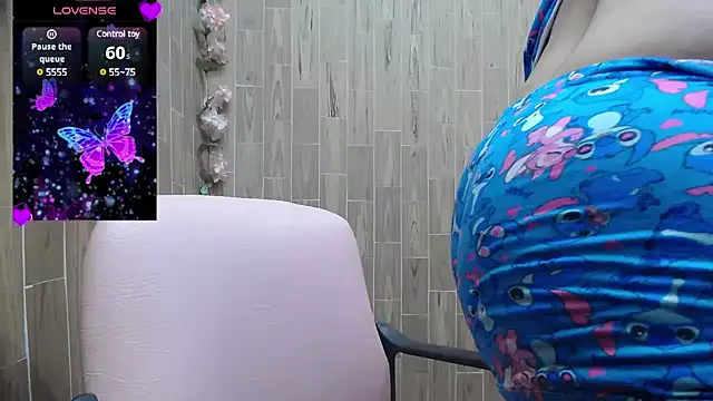 Snapshot of solyeria chatting on March 20, 2025, 6:52 am solyeria online show from March 20, 2025, 6:52 am