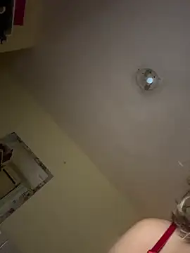 Snapshot of Bia_sexynovaes chatting on February 17, 2025, 10:58 pm Bia sexynovaes online show from February 17, 2025, 10:58 pm