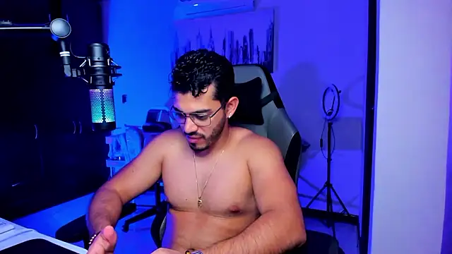 BrunoD31 online show from October 29, 2025, 4:37 am