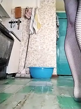 Holly-69 online show from March 6, 2026, 9:28 am