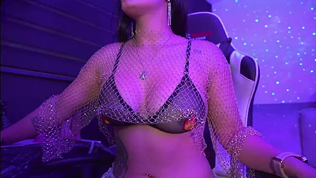 missycanoo online show from February 19, 2025, 5:27 am