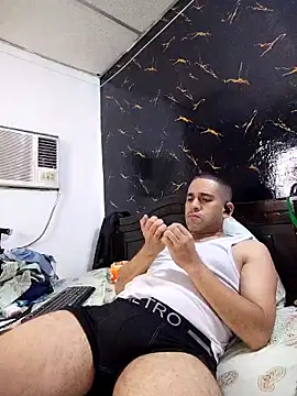 CRISTHIAN GREY01 online show from April 20, 2026, 2:25 am