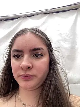 imlindapink online show from March 6, 2025, 7:54 pm