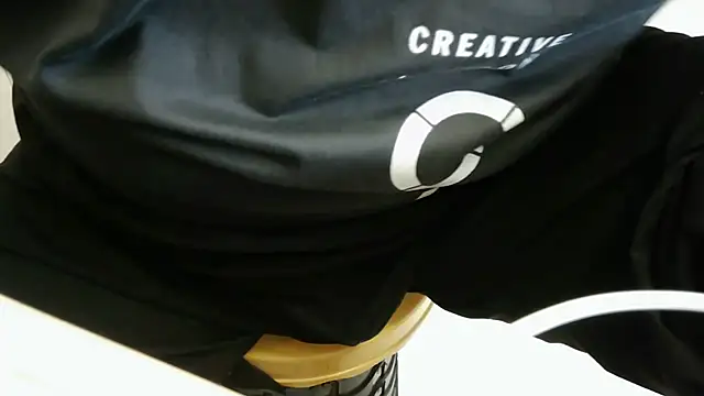 XiaoGuoGuo284512 online show from February 4, 2026, 7:03 am