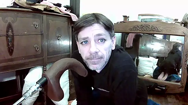 MaxJr8008 online show from February 24, 2026, 10:35 am