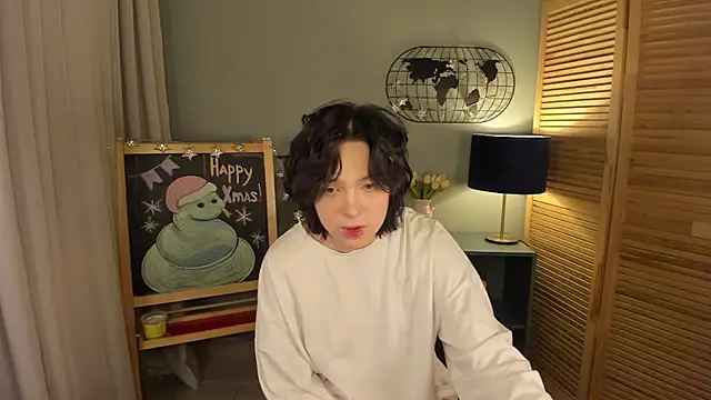 Snapshot of fiamoory chatting on January 13, 2025, 4:39 am fiamoory online show from January 13, 2025, 4:39 am