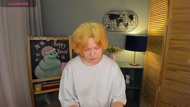 Snapshot of fiamoory chatting on January 17, 2025, 4:28 am fiamoory online show from January 17, 2025, 4:28 am