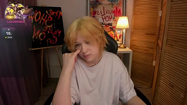 Snapshot of fiamoory chatting on January 20, 2025, 5:04 am fiamoory online show from January 20, 2025, 5:04 am