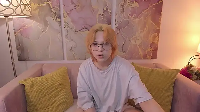 Snapshot of fiamoory chatting on January 21, 2025, 2:00 am fiamoory online show from January 21, 2025, 2:00 am