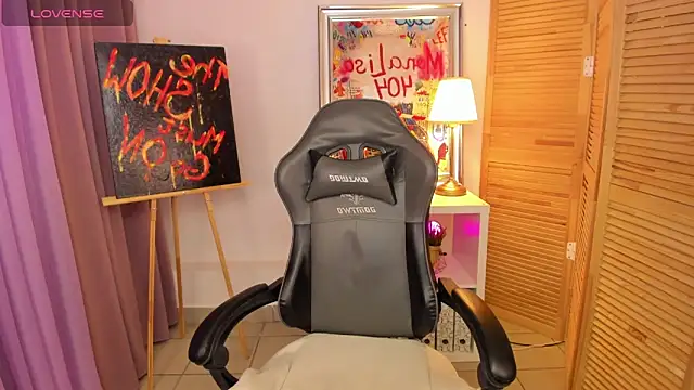 Snapshot of fiamoory chatting on January 22, 2025, 4:34 am fiamoory online show from January 22, 2025, 4:34 am