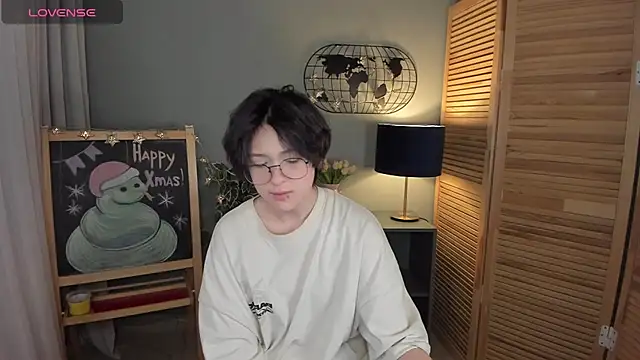 Snapshot of fiamoory chatting on February 5, 2025, 4:27 am fiamoory online show from February 5, 2025, 4:27 am