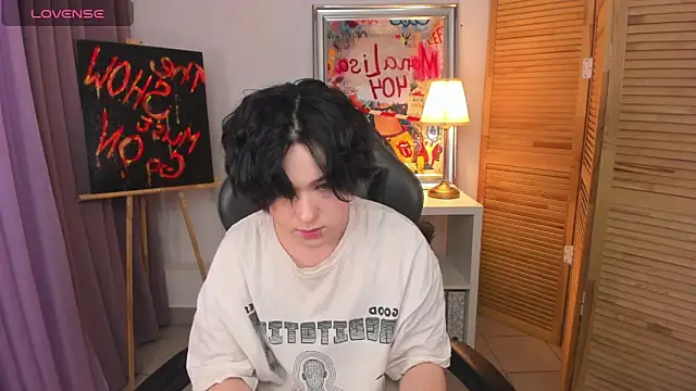 Snapshot of fiamoory chatting on February 10, 2025, 1:24 am fiamoory online show from February 10, 2025, 1:24 am