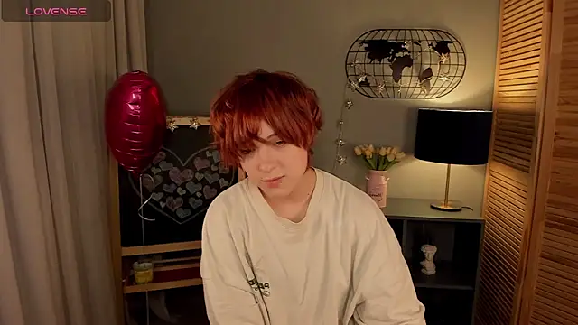 Snapshot of fiamoory chatting on February 11, 2025, 4:33 am fiamoory online show from February 11, 2025, 4:33 am